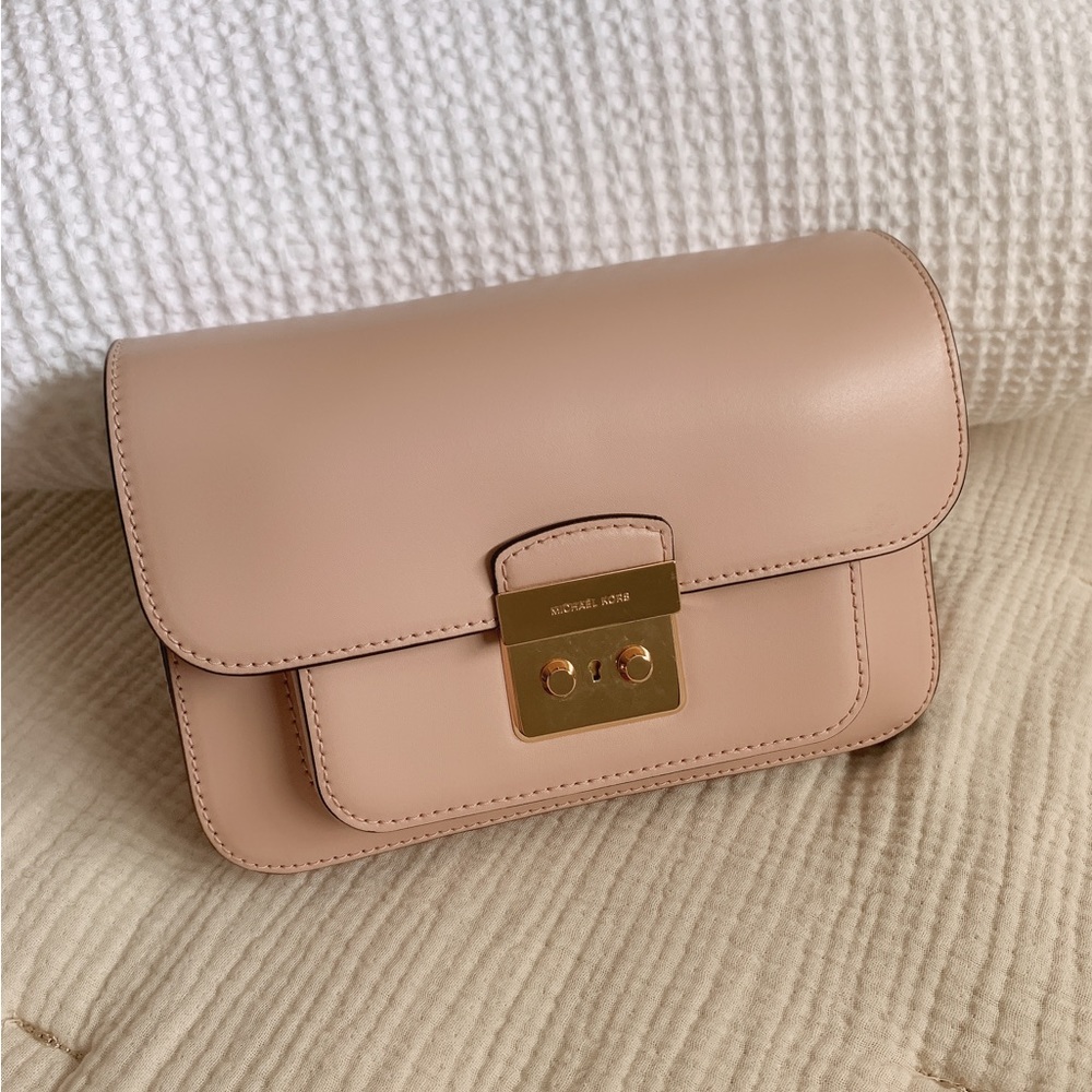 Michael Kors Sloan Editor Medium Messenger Bag - like new